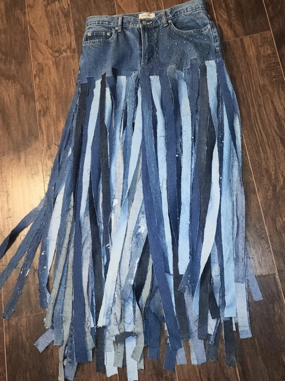 Zena Multi-Blue Denim Shorts Maxi Fringe
